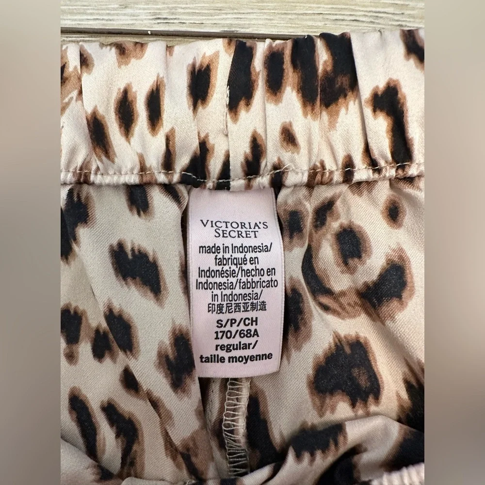 Victoria's Secret Leopard Print Pajama Pants - Picture 2 of 4